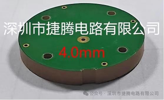 Antenna Base Stations 2-Layer PCB with ENIG Surface Treatment 4.00mm Thick in Green